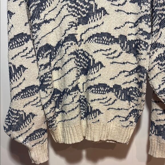 Beautiful vintage Blue and Cream Crew Neck Sweater with Artistic Pattern - Picture 3 of 7